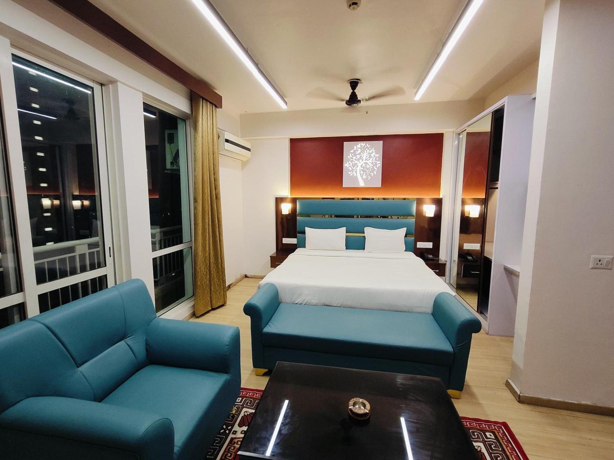 Апарт отель The Grace Residency - Gomtinagar, Лакхнау Экстерьер фото