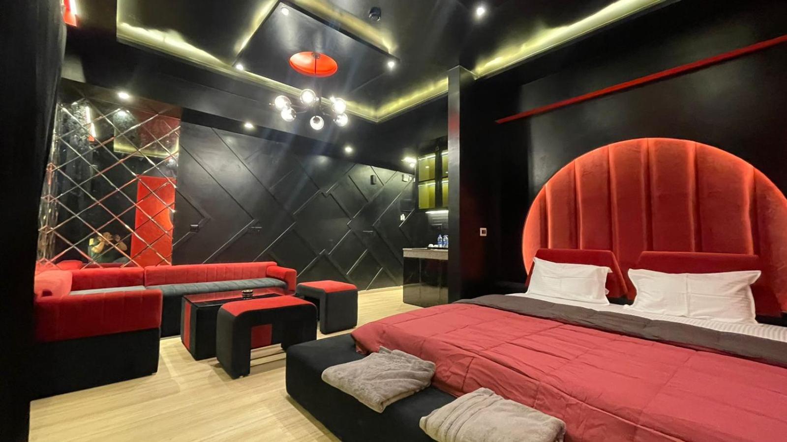 Апарт отель The Grace Residency - Gomtinagar, Лакхнау Экстерьер фото