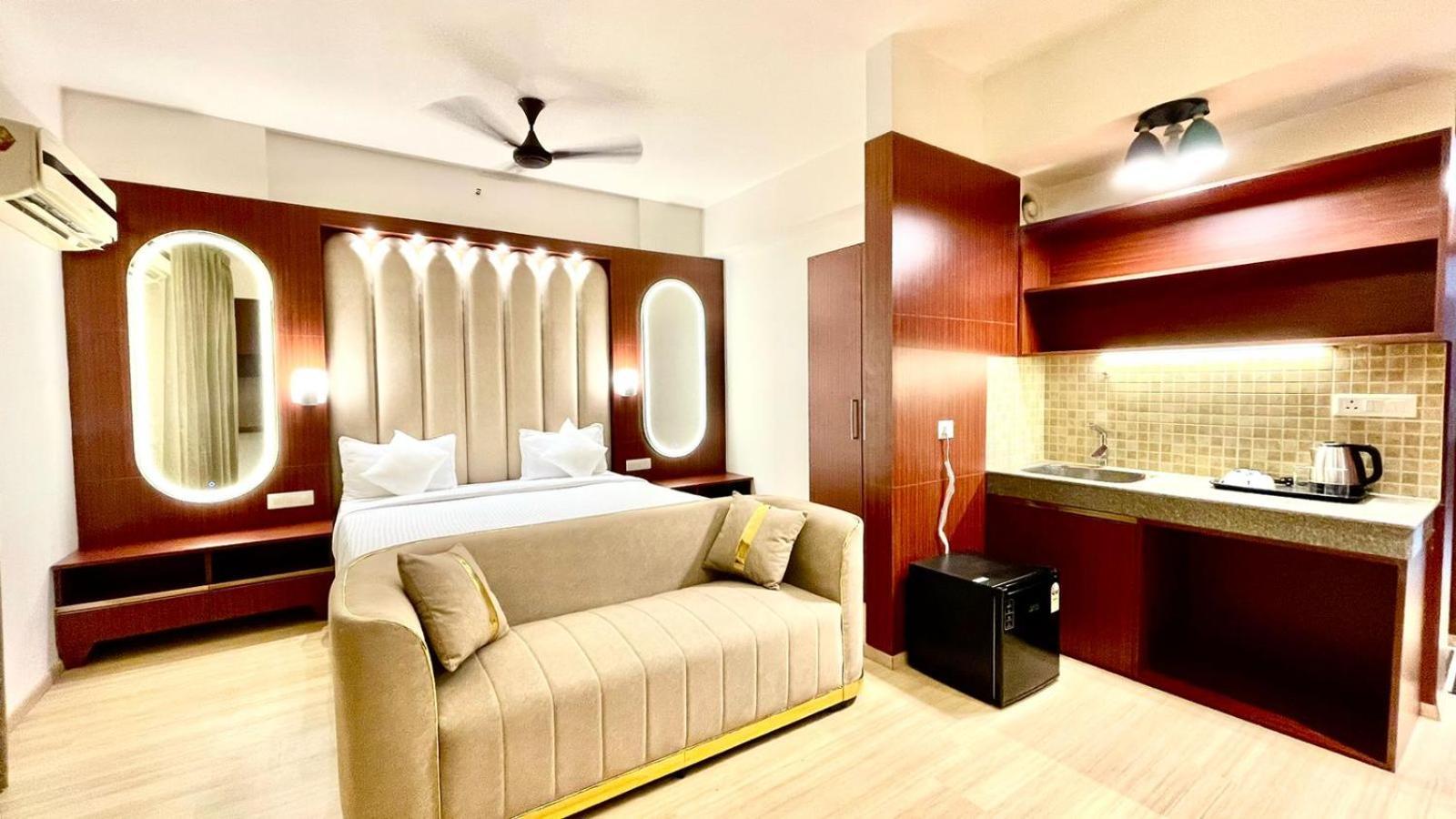 Апарт отель The Grace Residency - Gomtinagar, Лакхнау Экстерьер фото