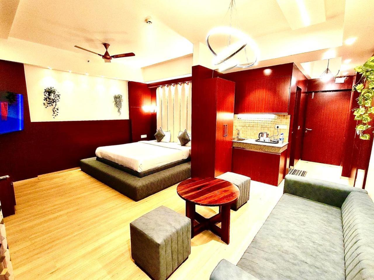 Апарт отель The Grace Residency - Gomtinagar, Лакхнау Экстерьер фото