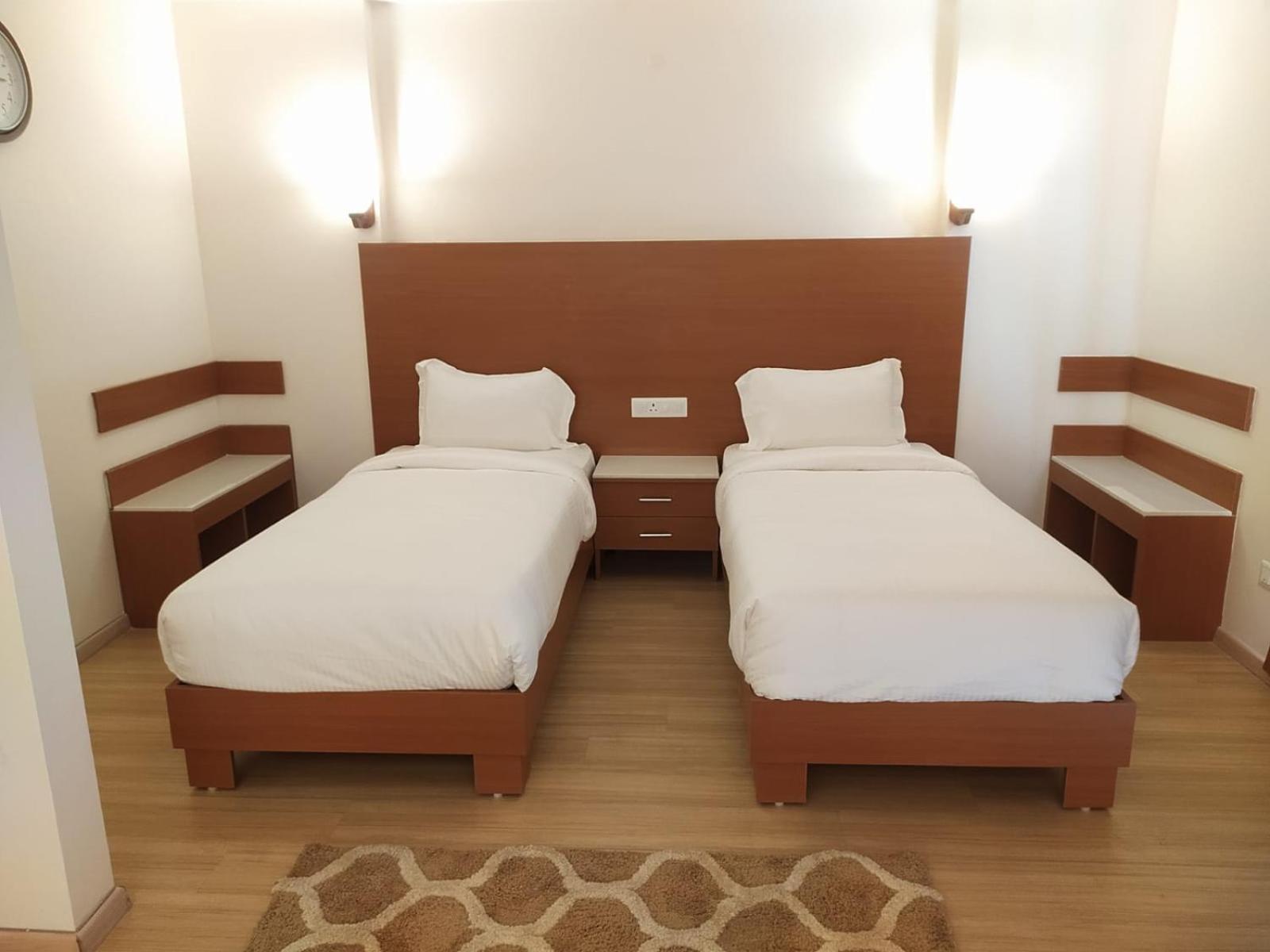 Апарт отель The Grace Residency - Gomtinagar, Лакхнау Экстерьер фото